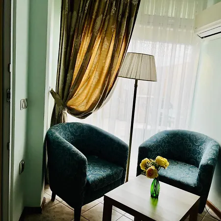 Апартаменты Green Central Apartment